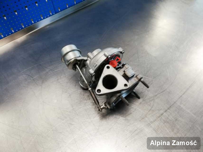 Wyremontowana w pracowni w Zamościu turbosprężarka do auta spod znaku Alpina przyszykowana w laboratorium po naprawie przed wysyłką