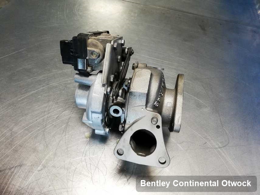 Wyczyszczona w firmie w Otwocku turbina do pojazdu producenta Bentley Continental przyszykowana w warsztacie zregenerowana przed spakowaniem