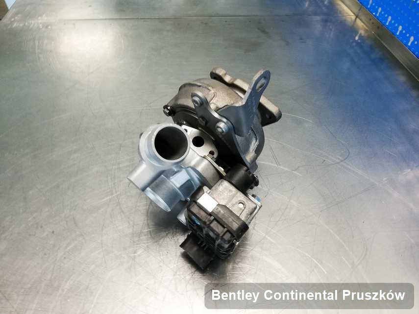 Wyczyszczona w firmie zajmującej się regeneracją w Pruszkowie turbina do osobówki koncernu Bentley Continental przyszykowana w warsztacie po regeneracji przed spakowaniem