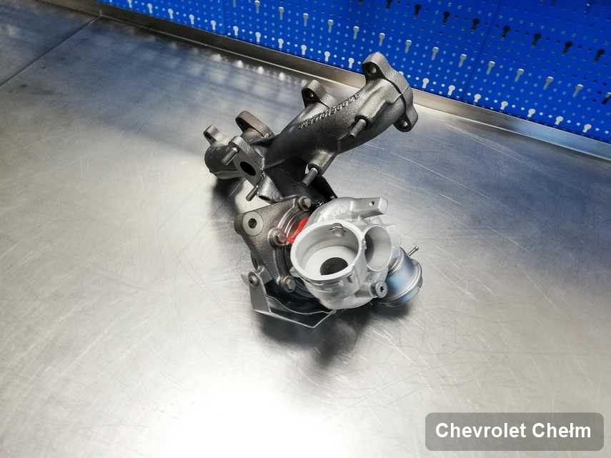 Wyremontowana w firmie w Chełmie turbosprężarka do auta firmy Chevrolet przygotowana w pracowni po remoncie przed spakowaniem