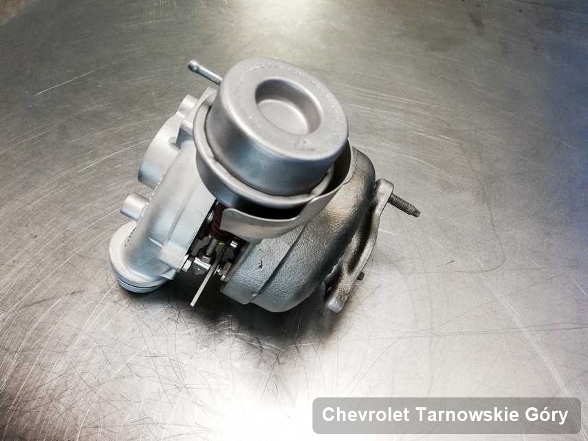 Wyczyszczona w pracowni w Tarnowskich Górach turbosprężarka do samochodu producenta Chevrolet przygotowana w pracowni wyremontowana przed wysyłką