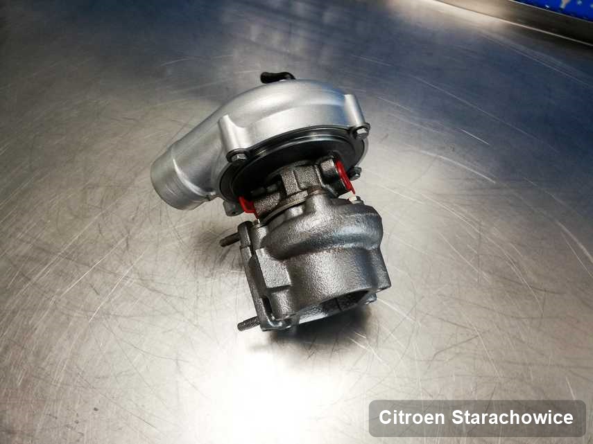 Naprawiona w laboratorium w Starachowicach turbosprężarka do samochodu spod znaku Citroen przyszykowana w laboratorium po remoncie przed wysyłką