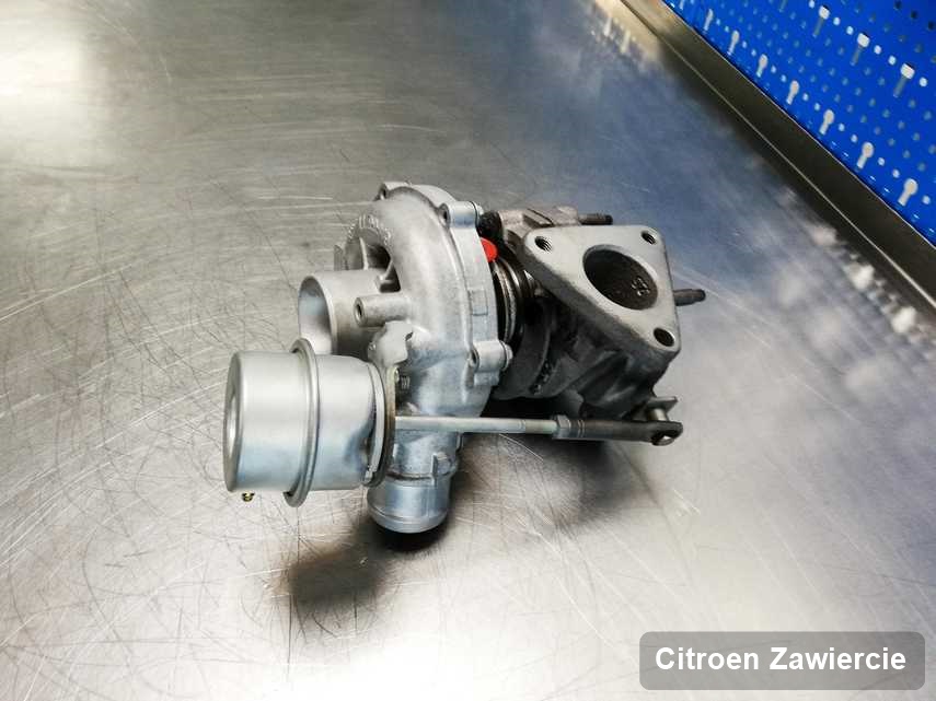 Zregenerowana w pracowni regeneracji w Zawierciu turbosprężarka do pojazdu marki Citroen przyszykowana w pracowni po remoncie przed wysyłką
