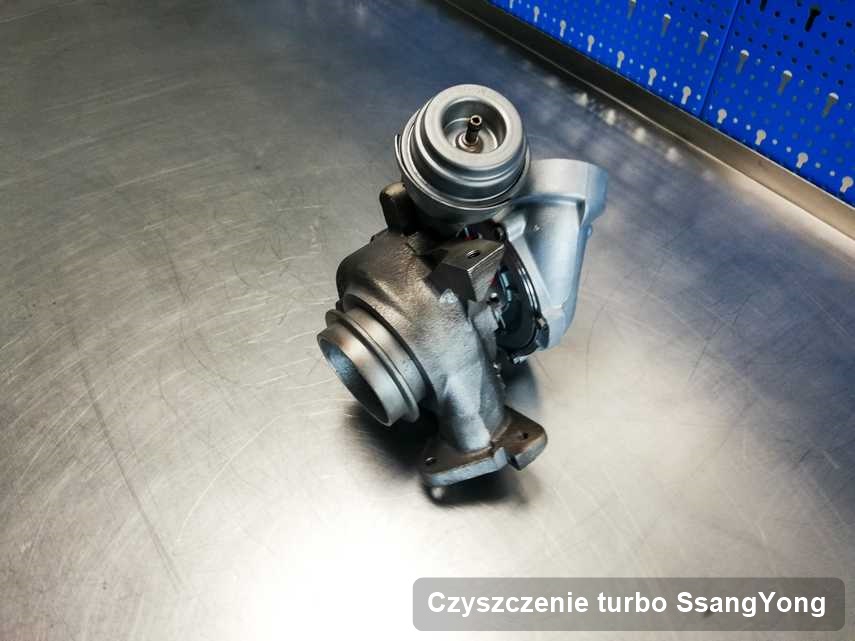 Turbosprężarka do osobówki marki SsangYong wyremontowana w przedsiębiorstwie gdzie przeprowadza się  serwis Czyszczenie turbo