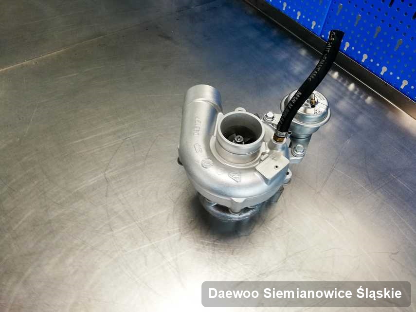 Wyczyszczona w laboratorium w Siemianowicach Śląskich turbina do aut  koncernu Daewoo przyszykowana w warsztacie wyremontowana przed spakowaniem