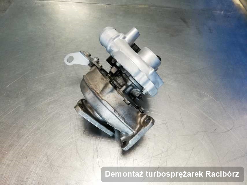 Turbosprężarka po przeprowadzeniu zlecenia Demontaż turbosprężarek w pracowni regeneracji z Raciborza w doskonałej jakości przed wysyłką