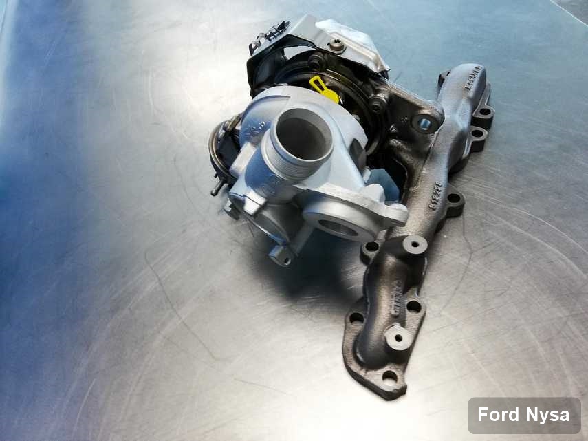 Zregenerowana w przedsiębiorstwie w Nysie turbosprężarka do pojazdu spod znaku Ford przygotowana w laboratorium po regeneracji przed wysyłką
