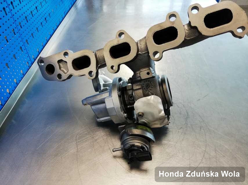 Zregenerowana w firmie w Zduńskiej Woli turbina do osobówki firmy Honda przygotowana w laboratorium po regeneracji przed wysyłką