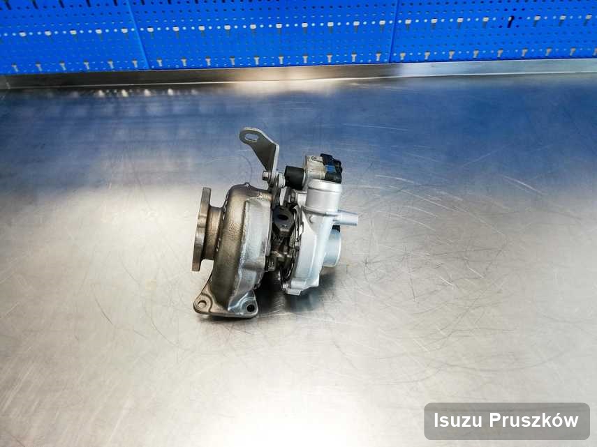Naprawiona w przedsiębiorstwie w Pruszkowie turbosprężarka do auta firmy Isuzu przyszykowana w warsztacie zregenerowana przed nadaniem