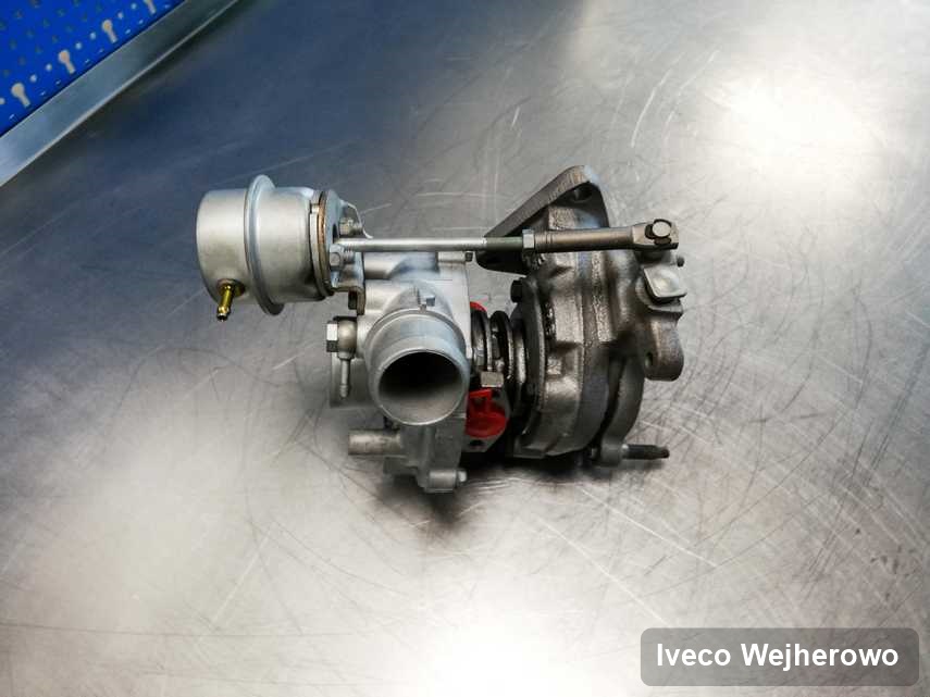 Naprawiona w pracowni regeneracji w Wejherowie turbosprężarka do osobówki firmy Iveco przyszykowana w warsztacie naprawiona przed spakowaniem