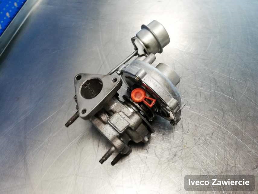 Naprawiona w laboratorium w Zawierciu turbosprężarka do pojazdu koncernu Iveco przyszykowana w laboratorium naprawiona przed spakowaniem