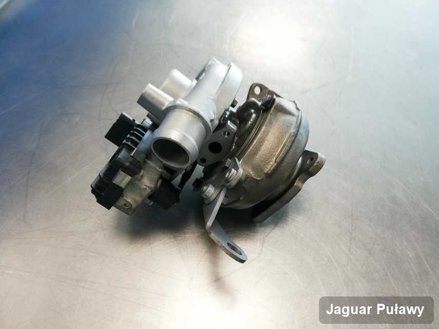 Naprawiona w przedsiębiorstwie w Puławach turbina do samochodu koncernu Jaguar przyszykowana w pracowni po regeneracji przed spakowaniem