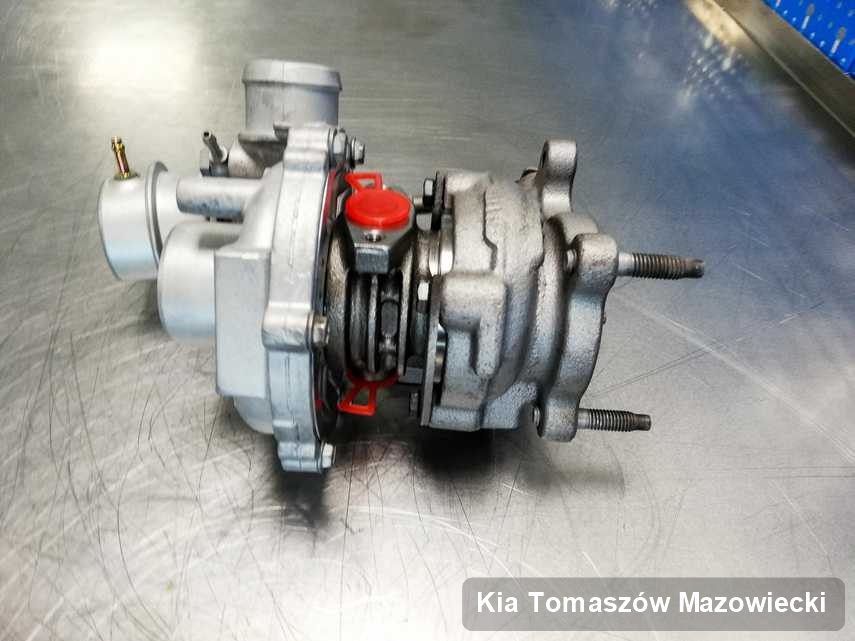 Zregenerowana w pracowni regeneracji w Tomaszowie Mazowieckim turbosprężarka do auta marki Kia przyszykowana w pracowni po remoncie przed wysyłką