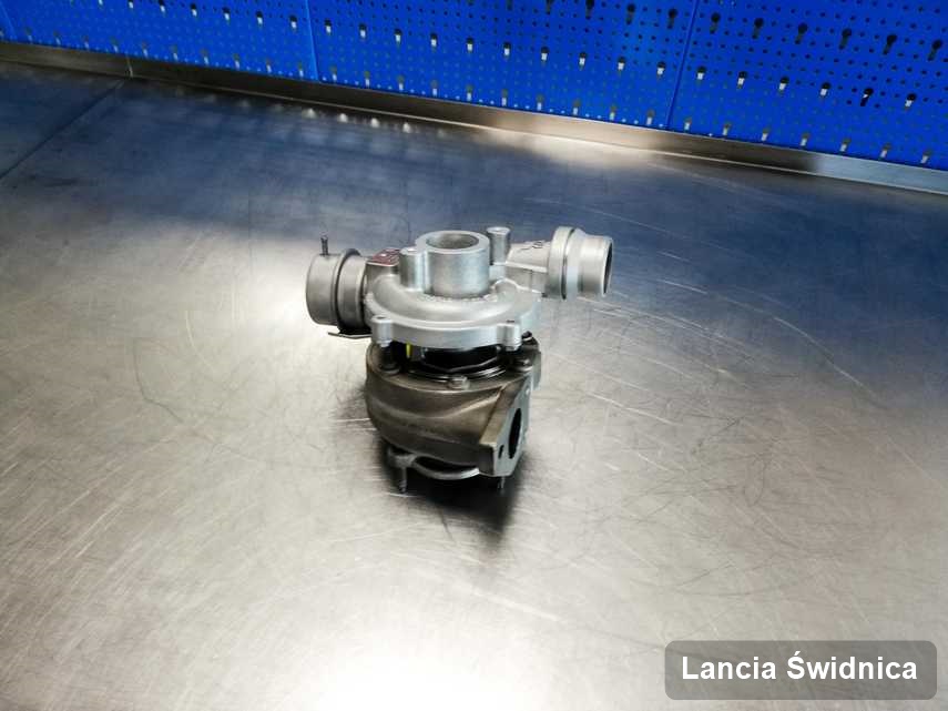 Wyczyszczona w przedsiębiorstwie w Świdnicy turbosprężarka do osobówki koncernu Lancia przygotowana w warsztacie po naprawie przed wysyłką