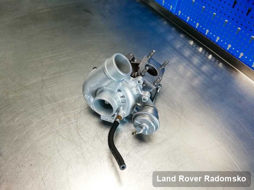 Naprawiona w pracowni regeneracji w Radomsku turbina do auta firmy Land Rover przygotowana w laboratorium po regeneracji przed wysyłką