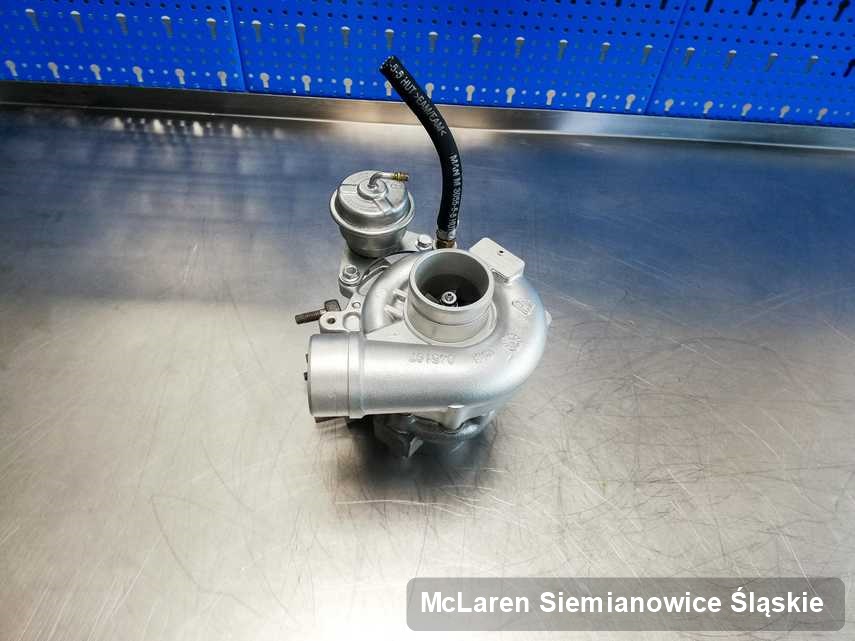 Wyremontowana w firmie w Siemianowicach Śląskich turbosprężarka do osobówki z logo McLaren przygotowana w warsztacie naprawiona przed nadaniem