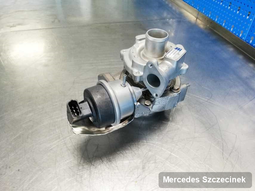 Wyremontowana w pracowni w Szczecinku turbosprężarka do aut  producenta Mercedes przygotowana w warsztacie po regeneracji przed spakowaniem