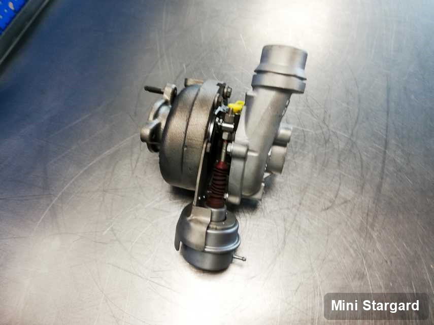 Naprawiona w pracowni regeneracji w Stargardzie turbosprężarka do osobówki koncernu Mini przyszykowana w pracowni wyremontowana przed spakowaniem