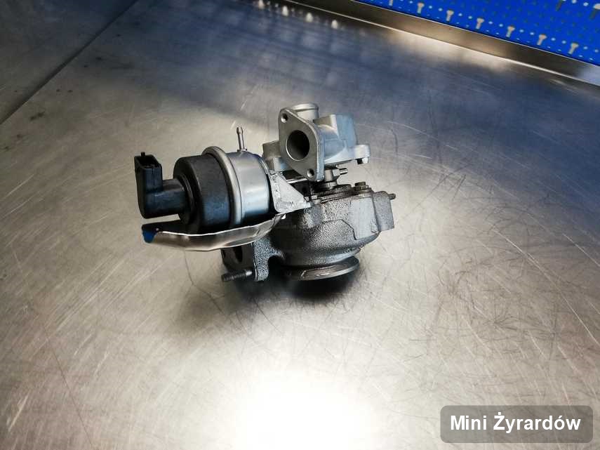 Naprawiona w firmie w Żyrardowie turbosprężarka do auta producenta Mini przygotowana w pracowni po regeneracji przed wysyłką