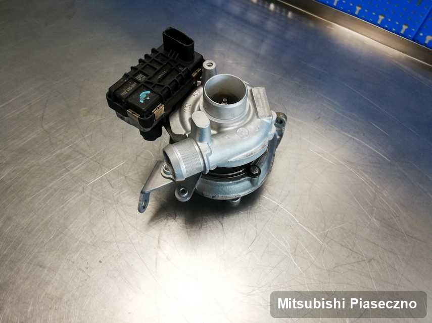 Wyczyszczona w firmie zajmującej się regeneracją w Piasecznie turbosprężarka do pojazdu koncernu Mitsubishi przyszykowana w warsztacie zregenerowana przed nadaniem