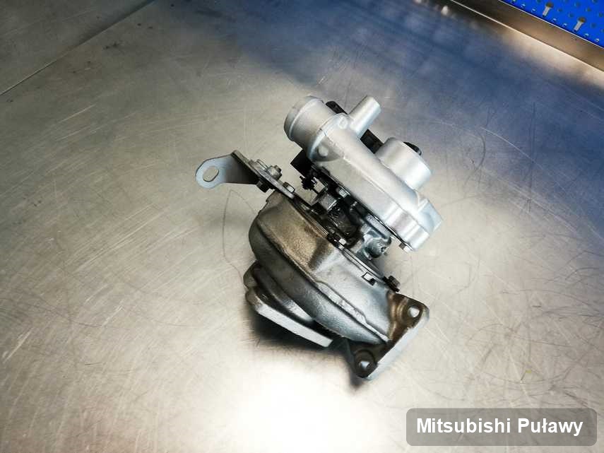 Wyczyszczona w przedsiębiorstwie w Puławach turbosprężarka do pojazdu producenta Mitsubishi przyszykowana w laboratorium po naprawie przed wysyłką