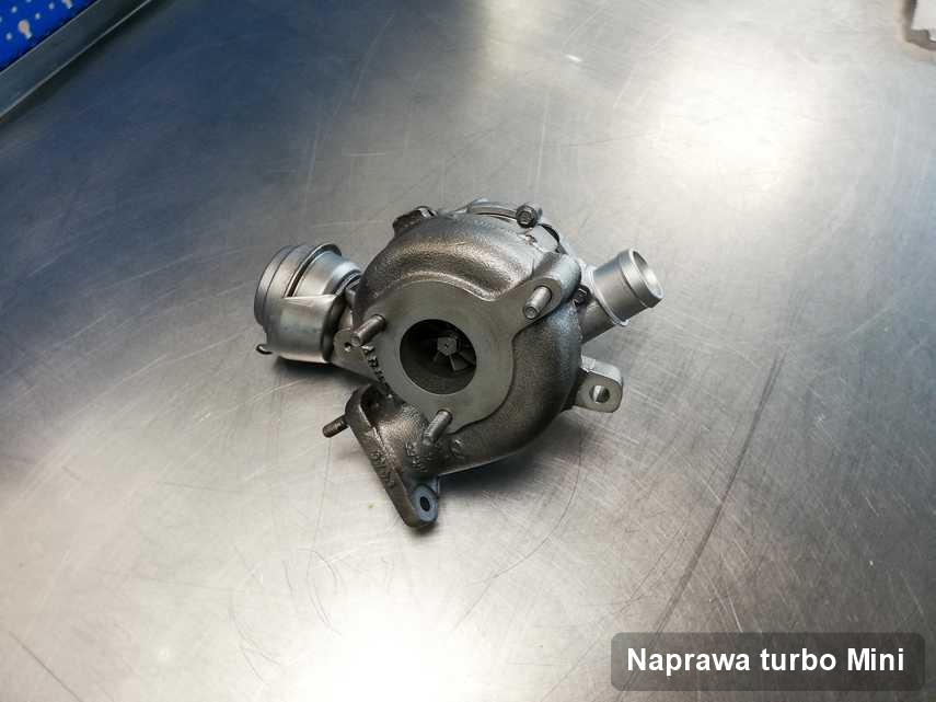 Turbina do pojazdu spod znaku Mini zregenerowana w laboratorium gdzie wykonuje się serwis Naprawa turbo