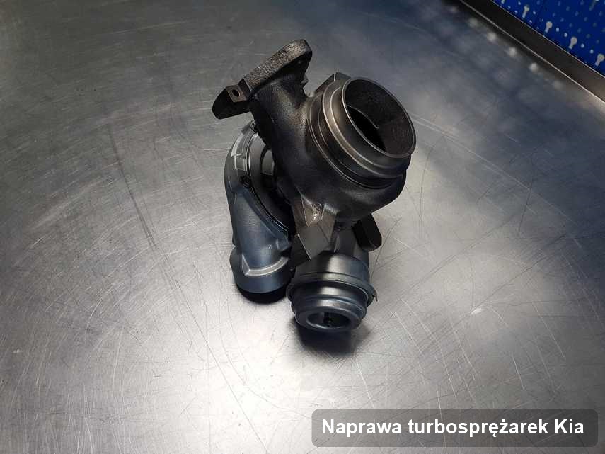 Turbosprężarka do samochodu sygnowane logiem Kia wyczyszczona w laboratorium gdzie wykonuje się serwis Naprawa turbosprężarek