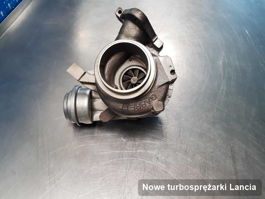 Turbosprężarka do diesla firmy Lancia wyczyszczona w laboratorium gdzie przeprowadza się  serwis Nowe turbosprężarki