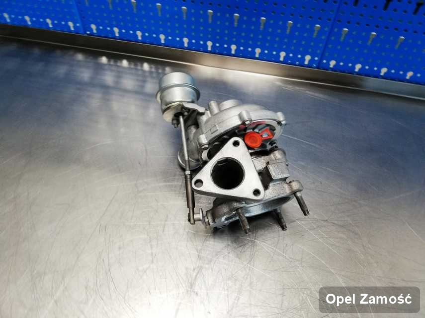Wyczyszczona w pracowni w Zamościu turbosprężarka do pojazdu koncernu Opel przyszykowana w warsztacie wyremontowana przed nadaniem