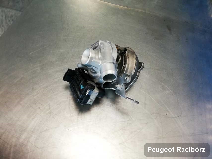 Wyczyszczona w firmie w Raciborzu turbosprężarka do aut  spod znaku Peugeot przyszykowana w laboratorium zregenerowana przed wysyłką