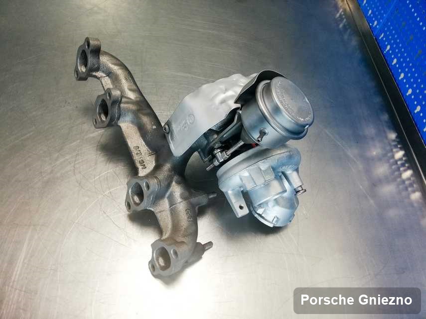 Naprawiona w laboratorium w Gnieznie turbina do osobówki producenta Porsche przygotowana w pracowni wyremontowana przed nadaniem