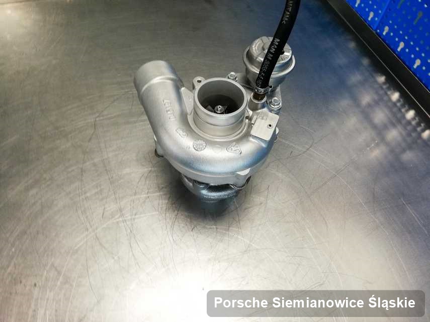 Zregenerowana w przedsiębiorstwie w Siemianowicach Śląskich turbosprężarka do pojazdu firmy Porsche przyszykowana w laboratorium zregenerowana przed wysyłką