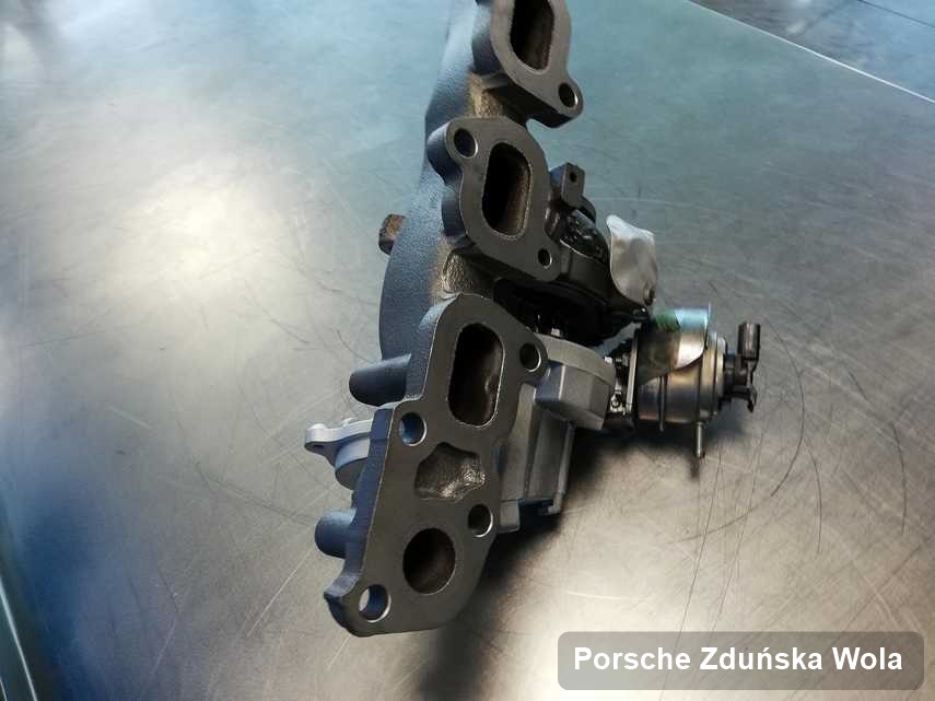 Zregenerowana w pracowni regeneracji w Zduńskiej Woli turbina do osobówki z logo Porsche przygotowana w laboratorium naprawiona przed wysyłką