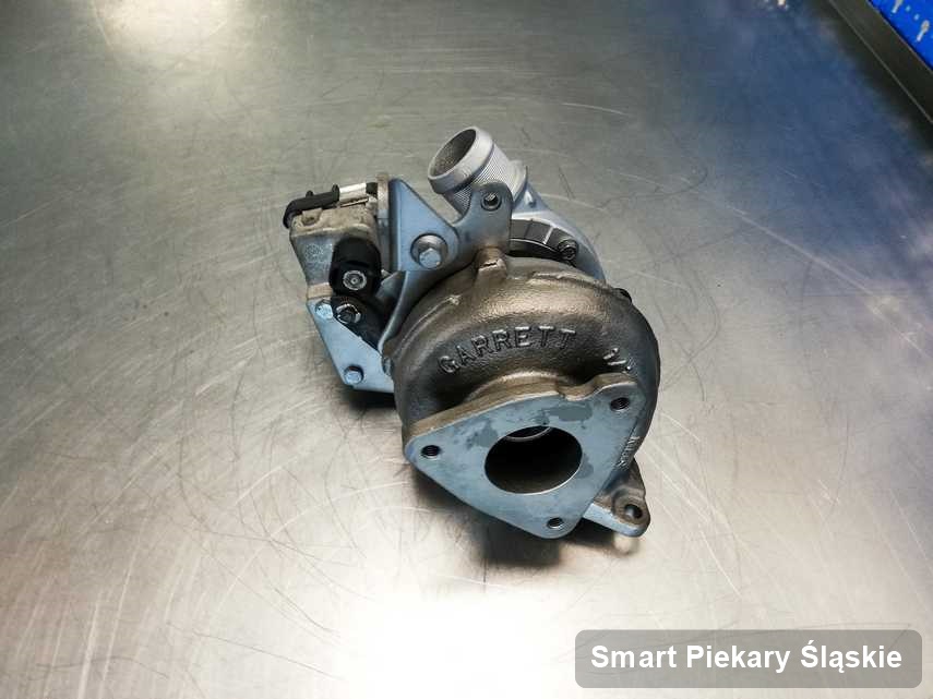 Wyczyszczona w firmie w Piekarach Śląskich turbosprężarka do pojazdu producenta Smart przyszykowana w pracowni zregenerowana przed nadaniem