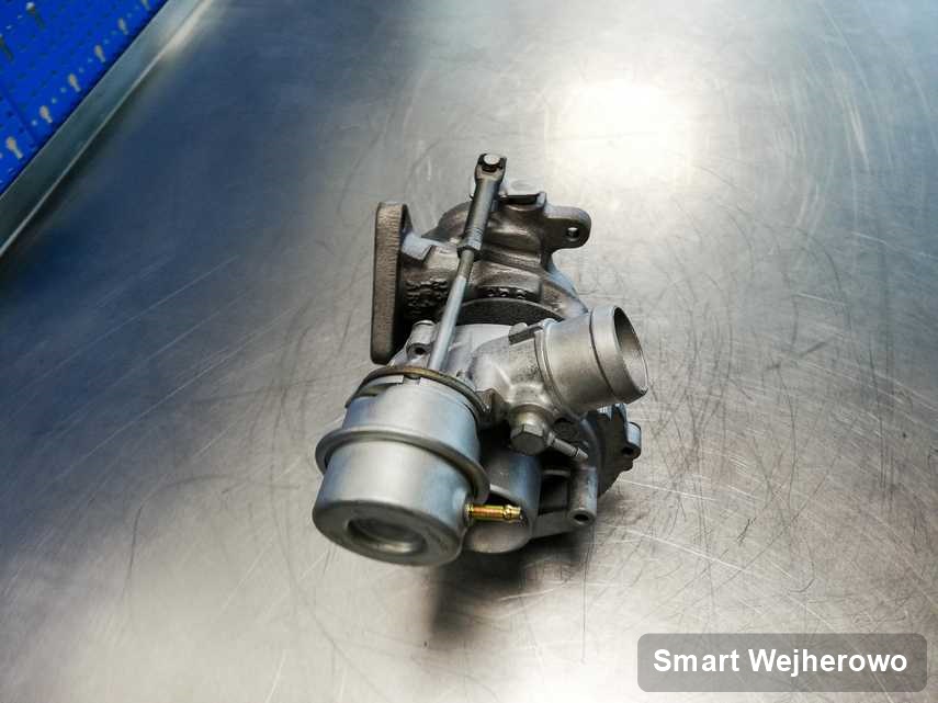 Wyremontowana w pracowni regeneracji w Wejherowie turbosprężarka do osobówki firmy Smart przygotowana w laboratorium zregenerowana przed nadaniem
