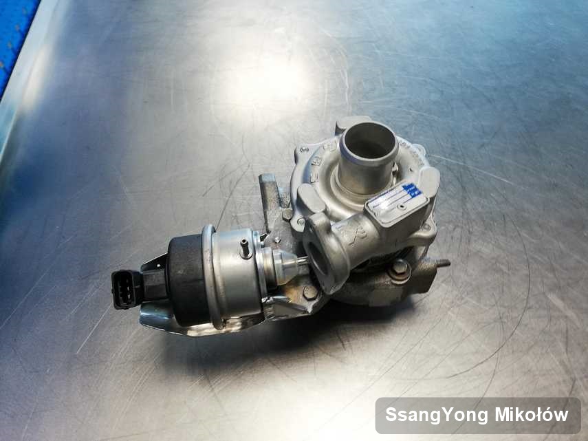 Wyczyszczona w laboratorium w Mikołowie turbosprężarka do samochodu koncernu SsangYong przygotowana w laboratorium po remoncie przed spakowaniem