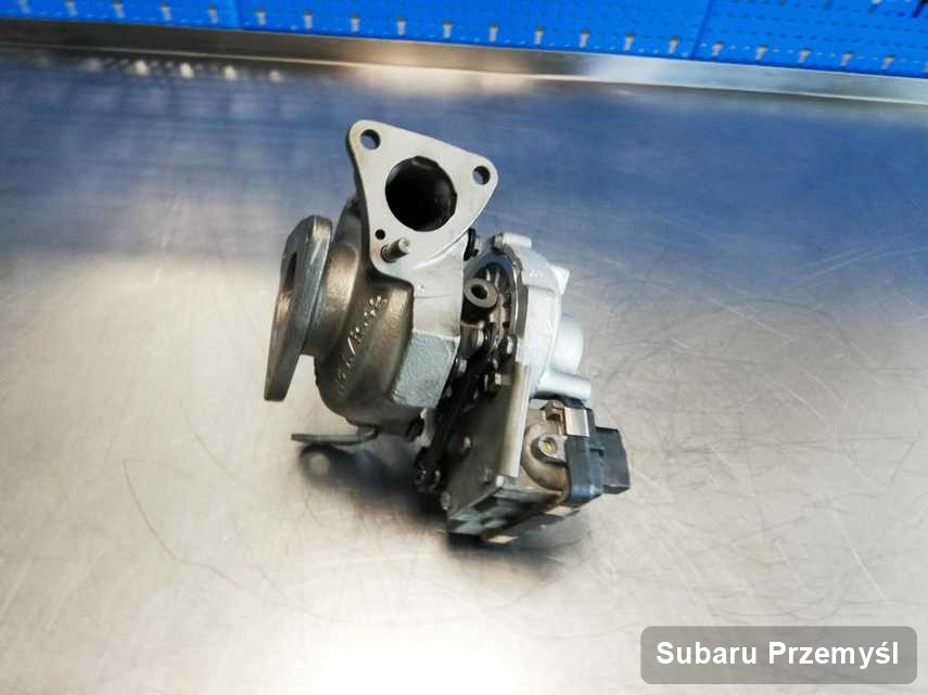 Wyremontowana w pracowni regeneracji w Przemyślu turbosprężarka do aut  firmy Subaru przygotowana w warsztacie wyremontowana przed nadaniem