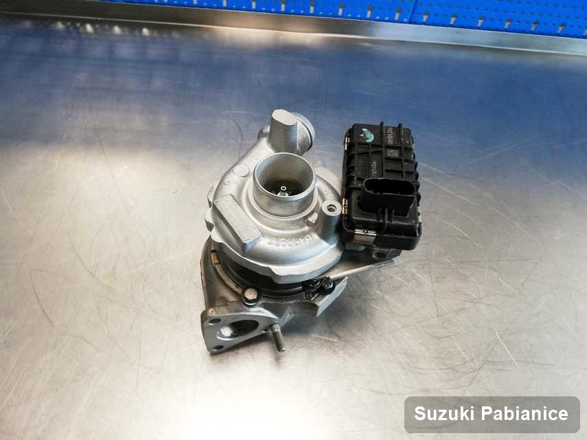 Zregenerowana w laboratorium w Pabianicach turbina do samochodu z logo Suzuki przygotowana w laboratorium wyremontowana przed wysyłką