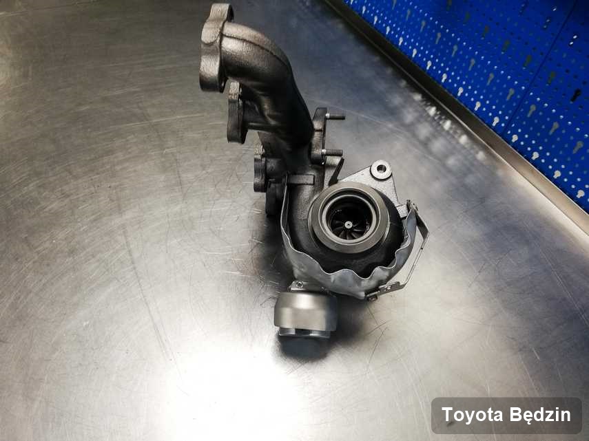 Wyremontowana w firmie zajmującej się regeneracją w Będzinie turbosprężarka do samochodu marki Toyota przyszykowana w warsztacie naprawiona przed nadaniem