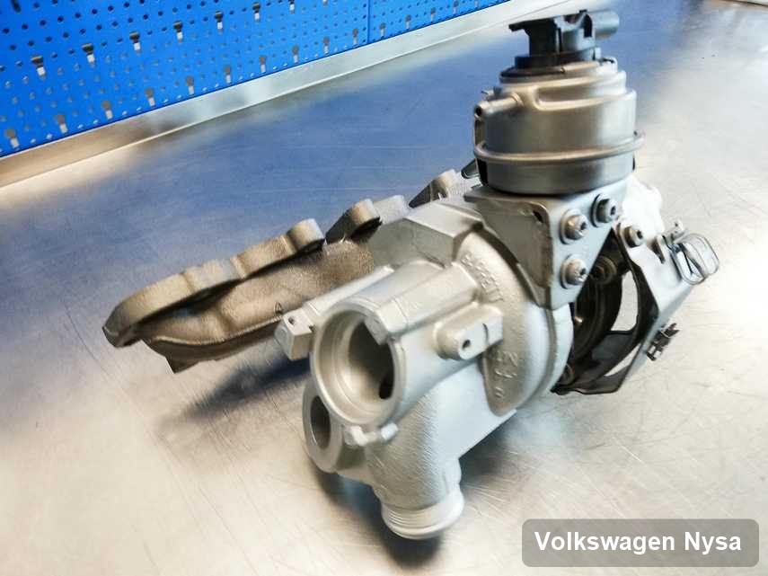 Wyremontowana w pracowni regeneracji w Nysie turbosprężarka do osobówki koncernu Volkswagen przyszykowana w warsztacie zregenerowana przed wysyłką