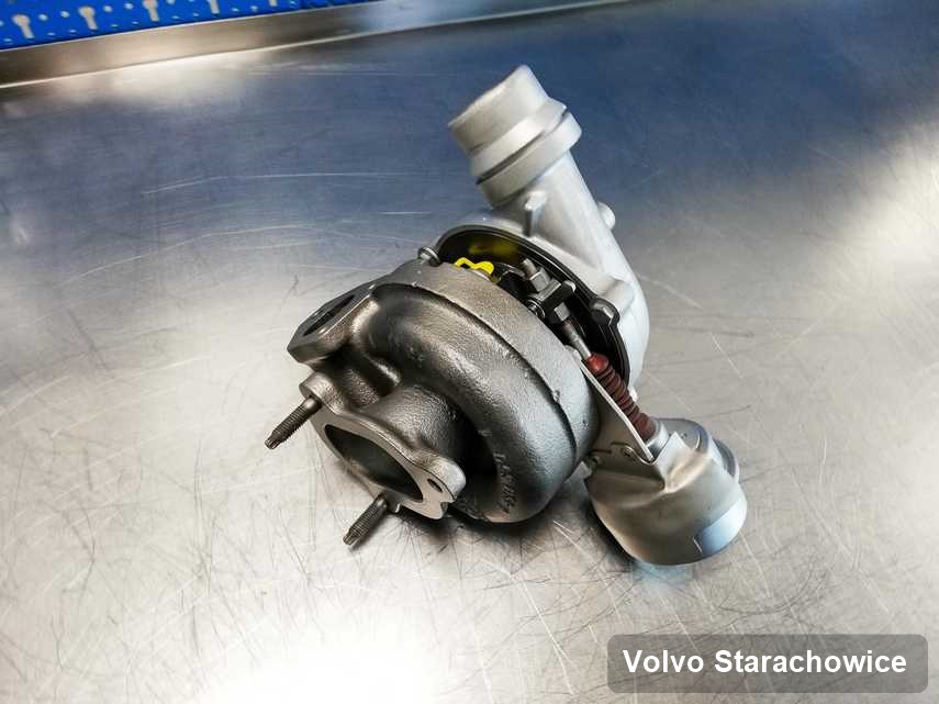 Wyczyszczona w przedsiębiorstwie w Starachowicach turbosprężarka do auta producenta Volvo przygotowana w warsztacie zregenerowana przed spakowaniem