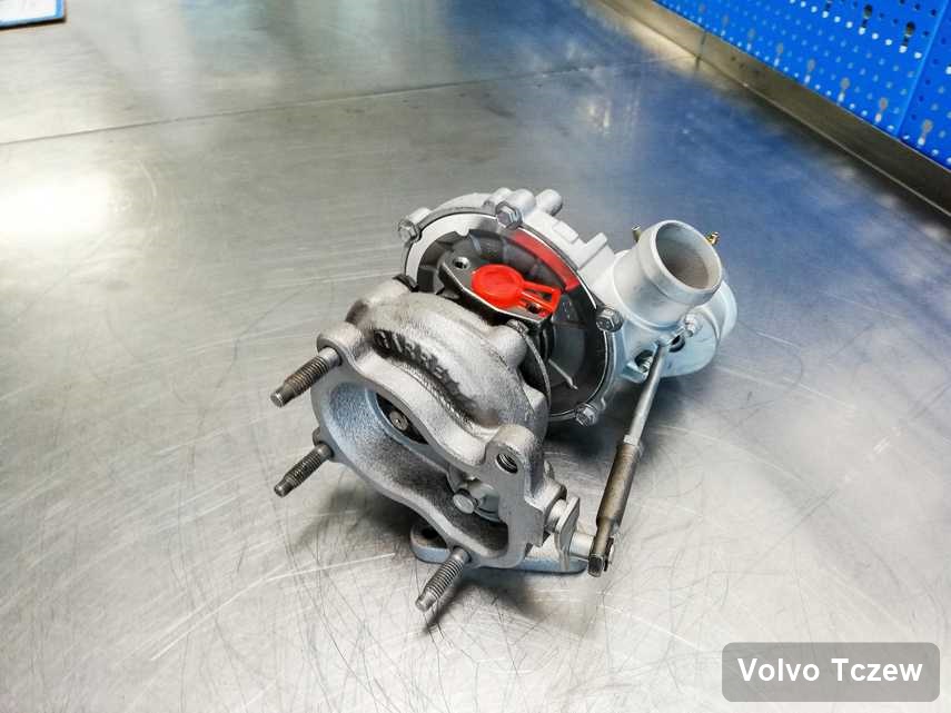 Zregenerowana w przedsiębiorstwie w Tczewie turbosprężarka do pojazdu z logo Volvo przygotowana w laboratorium wyremontowana przed nadaniem